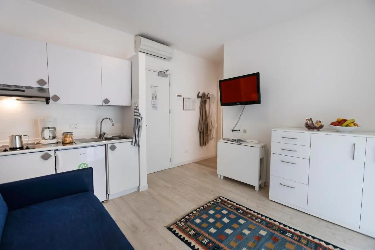 Hotel Roma Aparthotel Malcesine